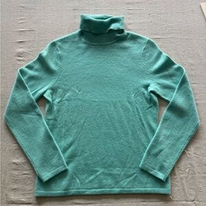 100% Cashmere Teal Turtleneck Sweater